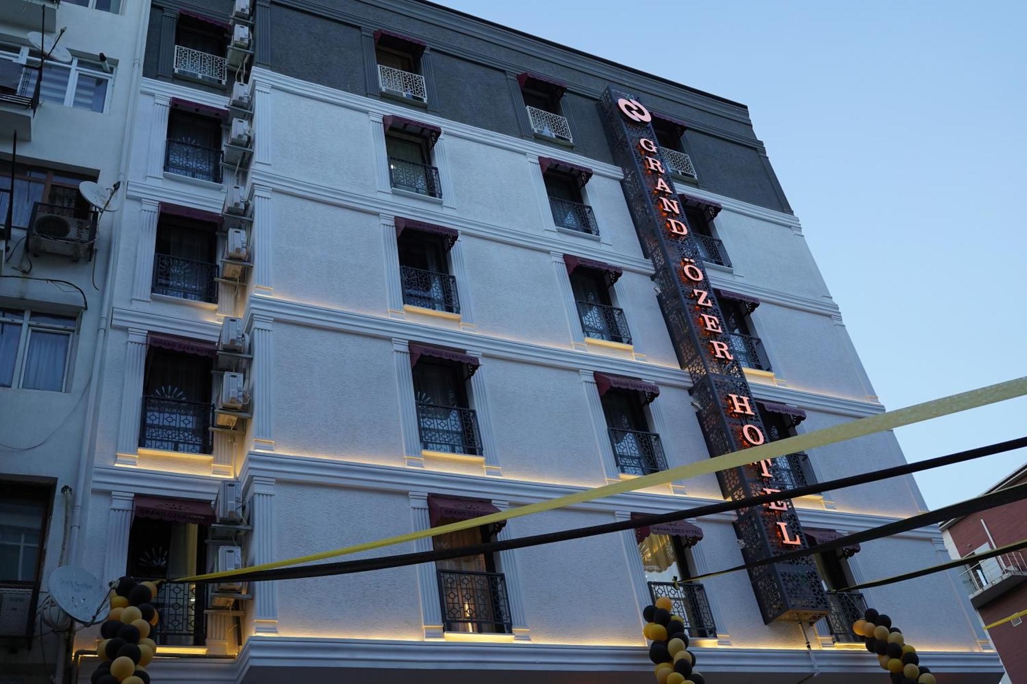 Grand Oezer Hotel اسطنبول المظهر الخارجي الصورة